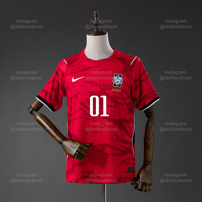 Le Sserafim Korea Soccer Jersey // Red