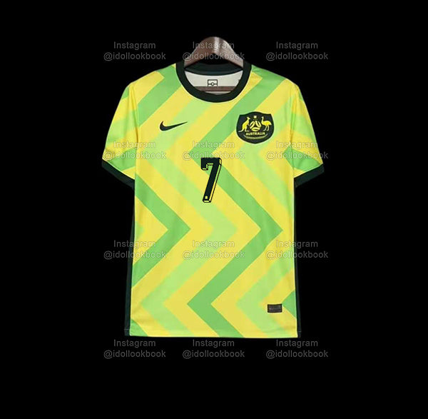 New Jeans Australia Soccer Jersey // Green
