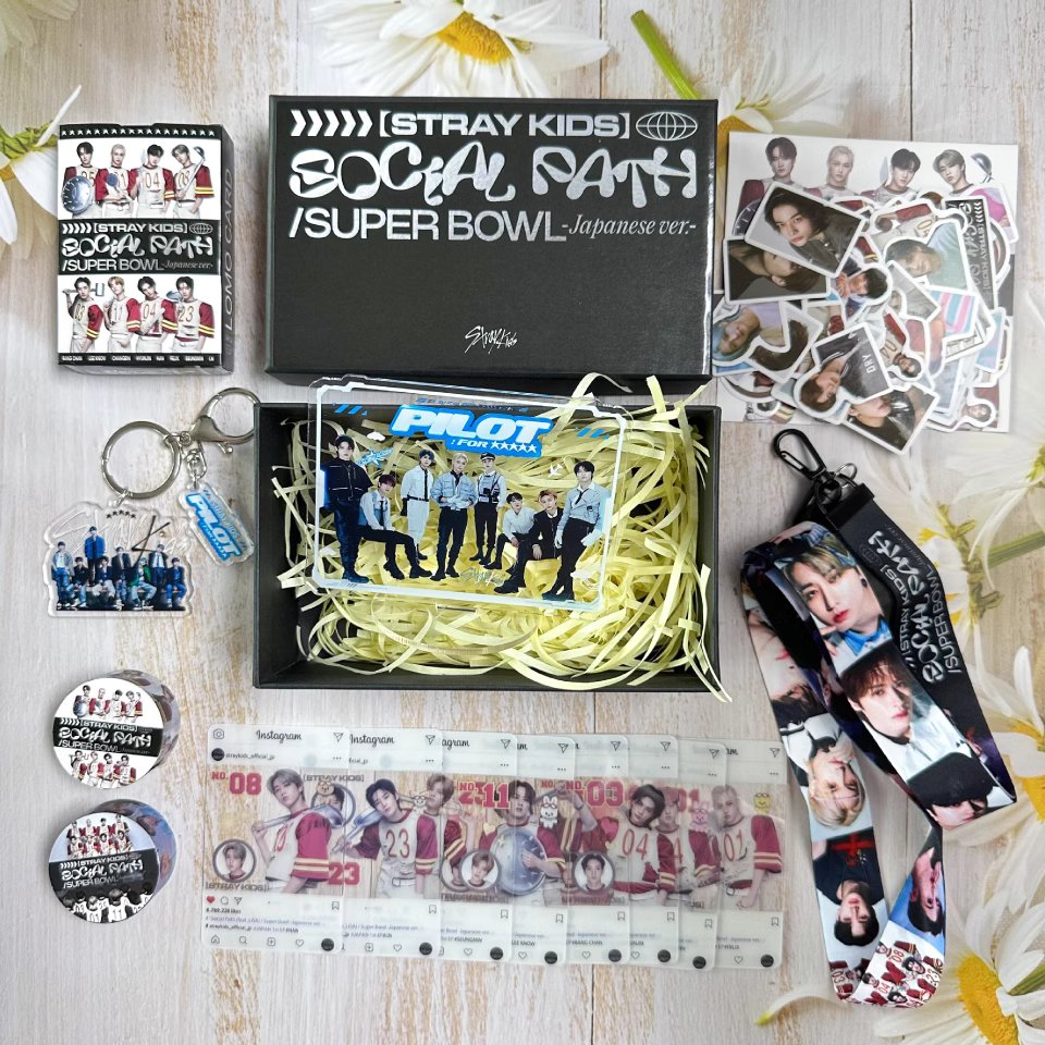 Stray Kids Social Path Box